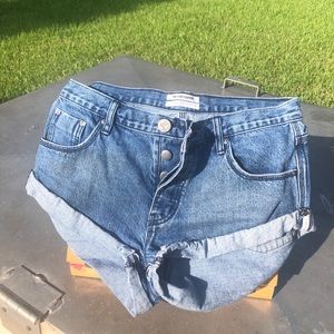 One Teaspoon Shorts. EUC Size 27